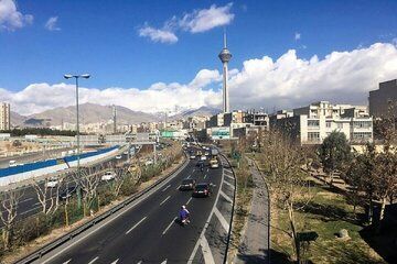 بیلبوردهای متفاوتی در تهران که سروصدا به پا کرد