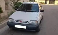 لحظه بلعیدن پراید توسط زمین پس از بارندگی