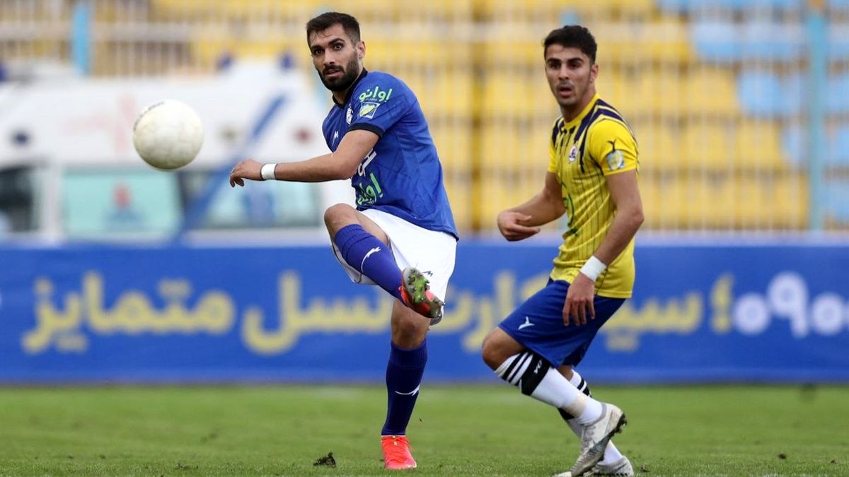   عارف آقاسی بین استقلال و پرسپولیس انتخابش را کرد 
