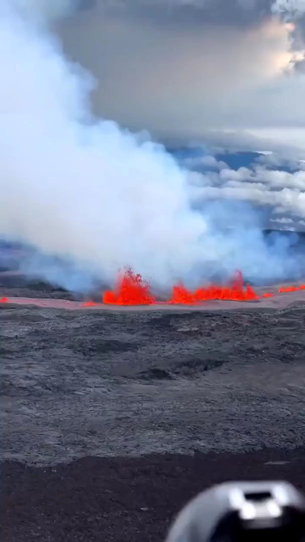 ویدئویی از فوران بزرگترین آتشفشان فعال در جهان