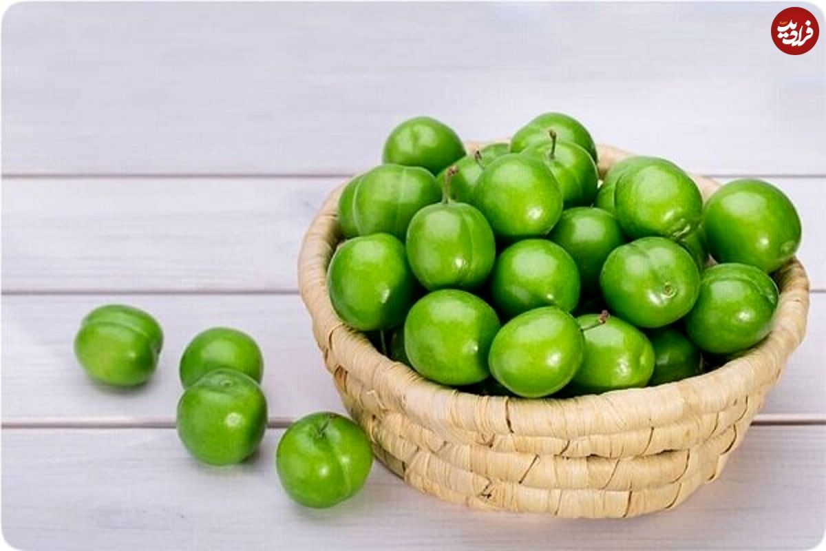   چه اتفاقی بعد از مصرف زیاد گوجه سبز در بدن می‌افتد؟ 