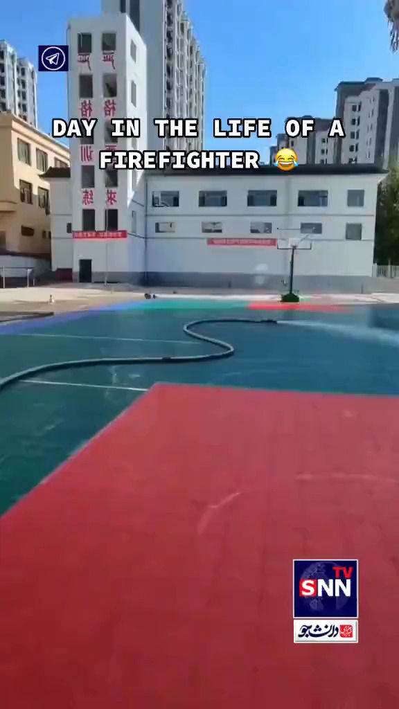 روش کنترل کردن شلنگ آتش‌نشانی رها شده!