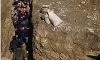 وقتی بمب از آسمان می‌آمد، اما مدارس تعطیل نبود