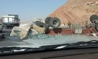 فیلم چپ کردن یک تریلی در جاده مشهد!