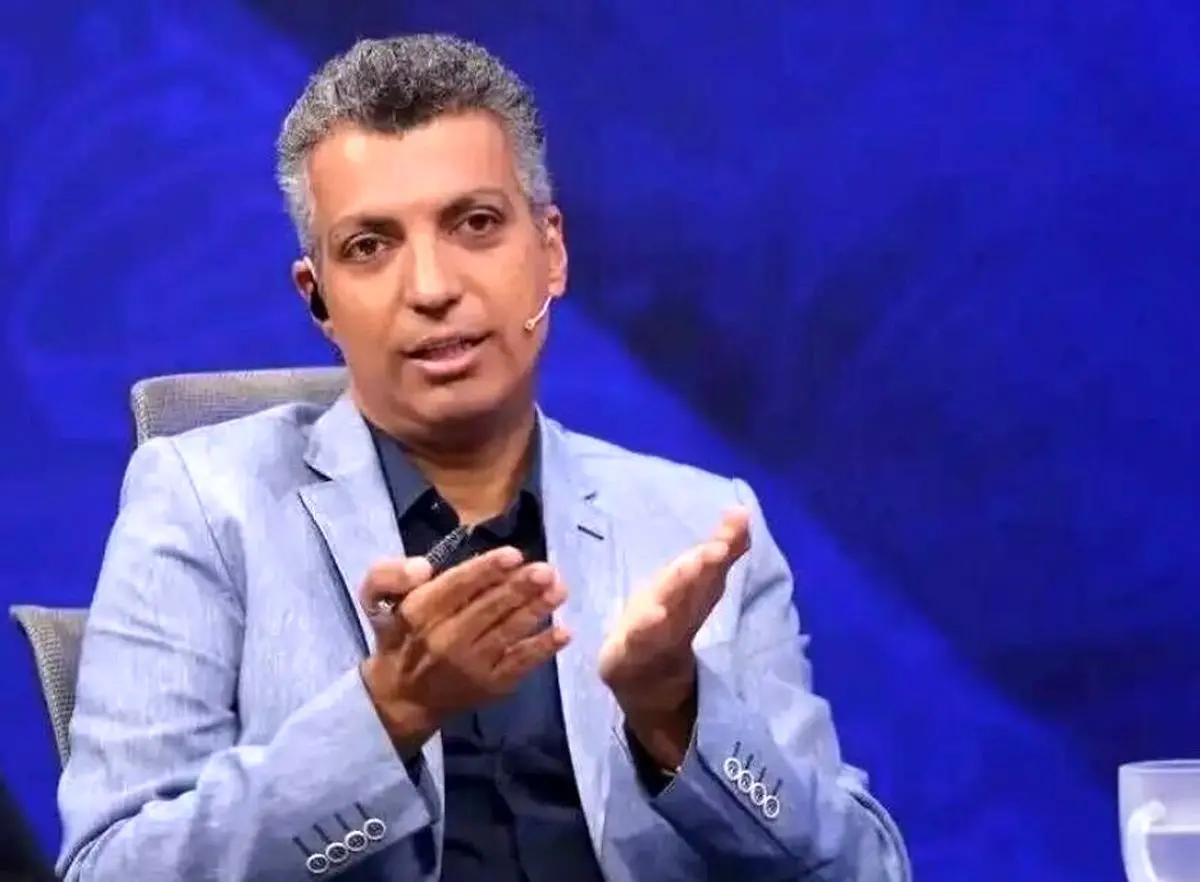 شباهت جالب یک پیانیست به عادل فردوسی‌پور!