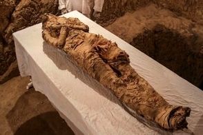 تصویری حیرت‌انگیز از دست یک زن مصری بعد از 3300 سال!