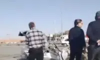  له شدن وحشتناک یک پراید پس از تصادف با تریلی