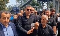قاب متفاوت؛ دیدار علی دایی با داریوش اقبالی