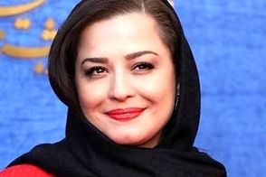 استایل پاییزی مهراوه شریفی‌نیا در یک مراسم