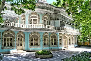 ۱۲ سال ساخت برای فقط یک سال زندگی در یک عمارت رؤیایی!