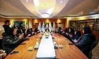 هدیه جالب فدراسیون والیبال به کارمندان زن
