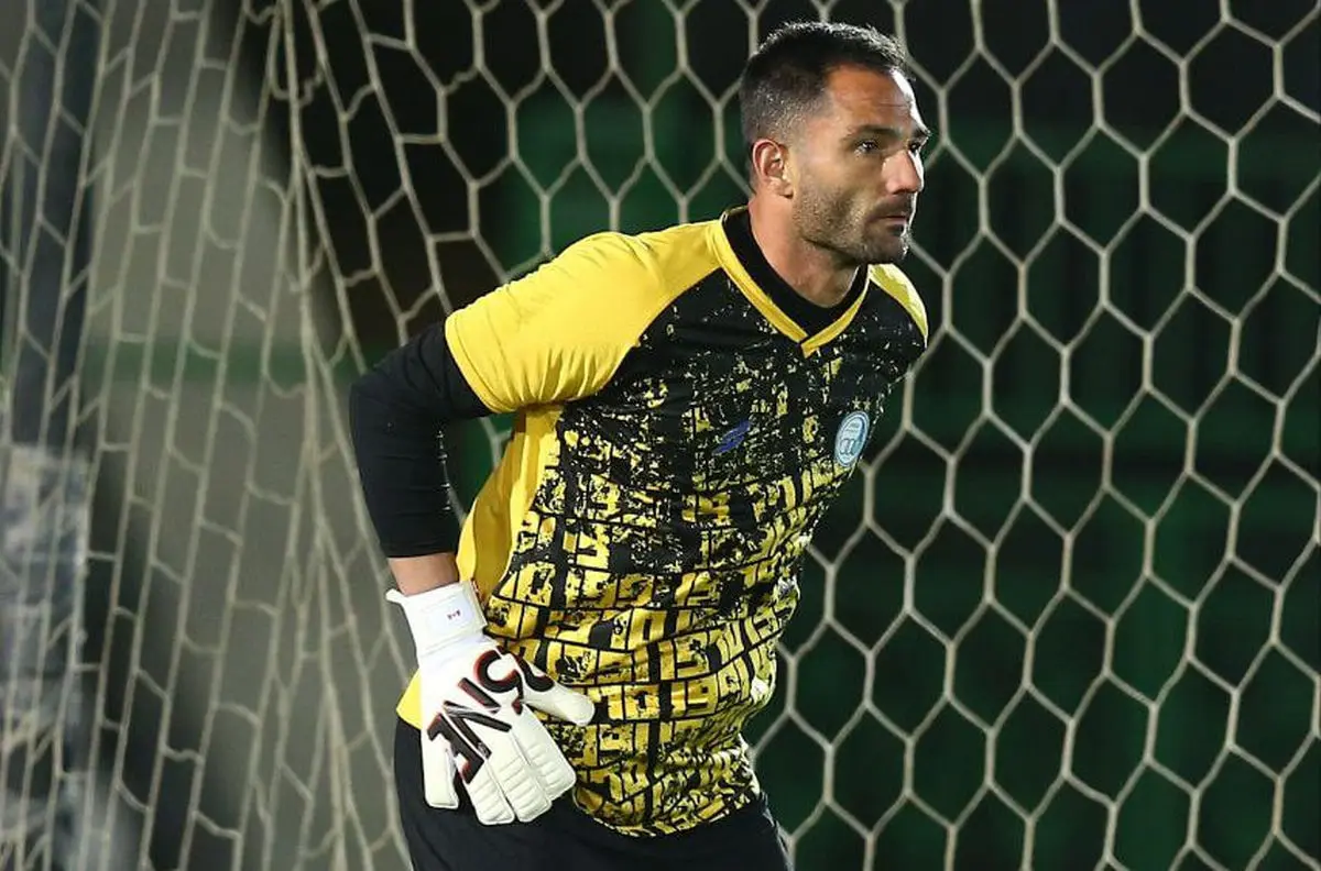 پاس گل باورنکردنی دروازه‌بان استقلال به مهاجم فجر!