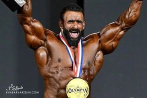 استوری خواننده لس‌آنجلسی در کنار هادی چوپان