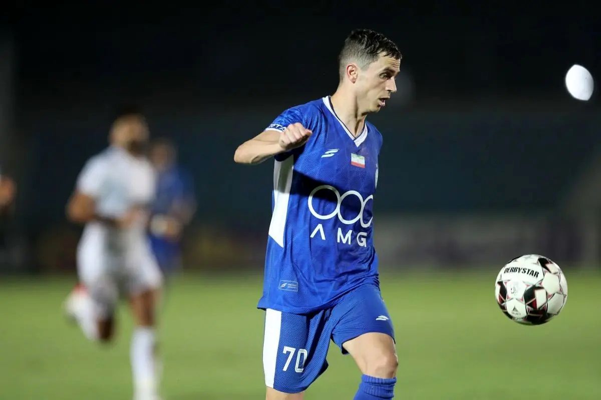 شوت خطرناک یاسر آسانی، آبی‌ها را نیم‌خیز کرد!