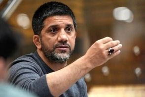 واکنش عجیب دبیر به قضاوت داور: «مانی پروبلم؟ والله پروبلم!»
