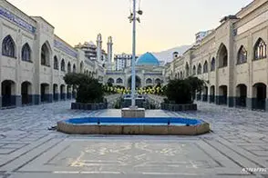 تجمع اساتید حوزه در حمایت از رهبر انقلاب