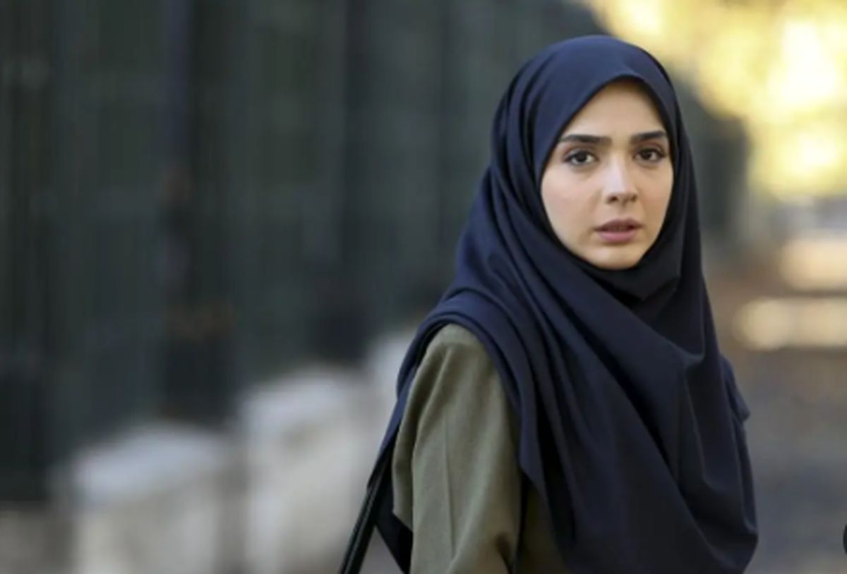   عکس جذاب یاسمن «لحظه گرگ‌ومیش» کنار دریا 