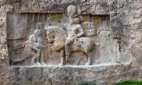 بنر خبرساز شاپور ساسانی در سراسر تهران نصب شد