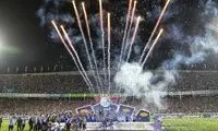 شماره ۱۰ استقلال با لباس پرسپولیس
