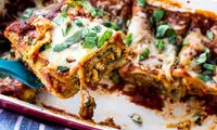 طرز تهیه لازانیای ریحان و بادمجان با سس مخصوص