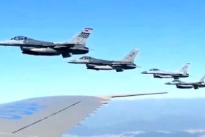 اسکورت هواپیمای ترامپ در آسمان کره جنوبی