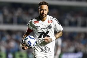 نیمار برای بقای سانتوس به سیم آخر زد