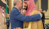 قابی از هم‌آغوشی متفاوت در کاخ سلطنتی عربستان
