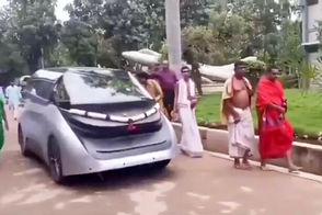 اولین خودروی بدون راننده هند رونمایی شد