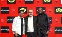 عکس آل‌کثیر و عبدالکریم حسن با پیراهن پرسپولیس 
