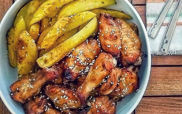 با بال مرغ این غذای خوشمزه و لذیذ را درست کن!
