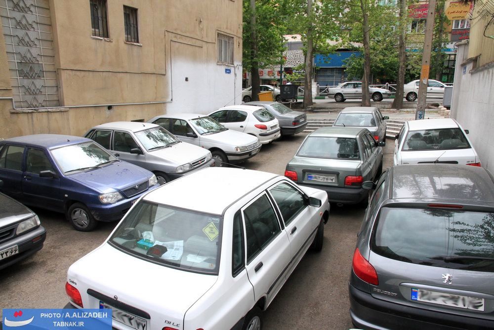 این سبک پارک کردن فقط در ایران دیده می‌شود!