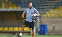 مربی خارجی پرسپولیس، فامیلش را به ایران آورد؟
