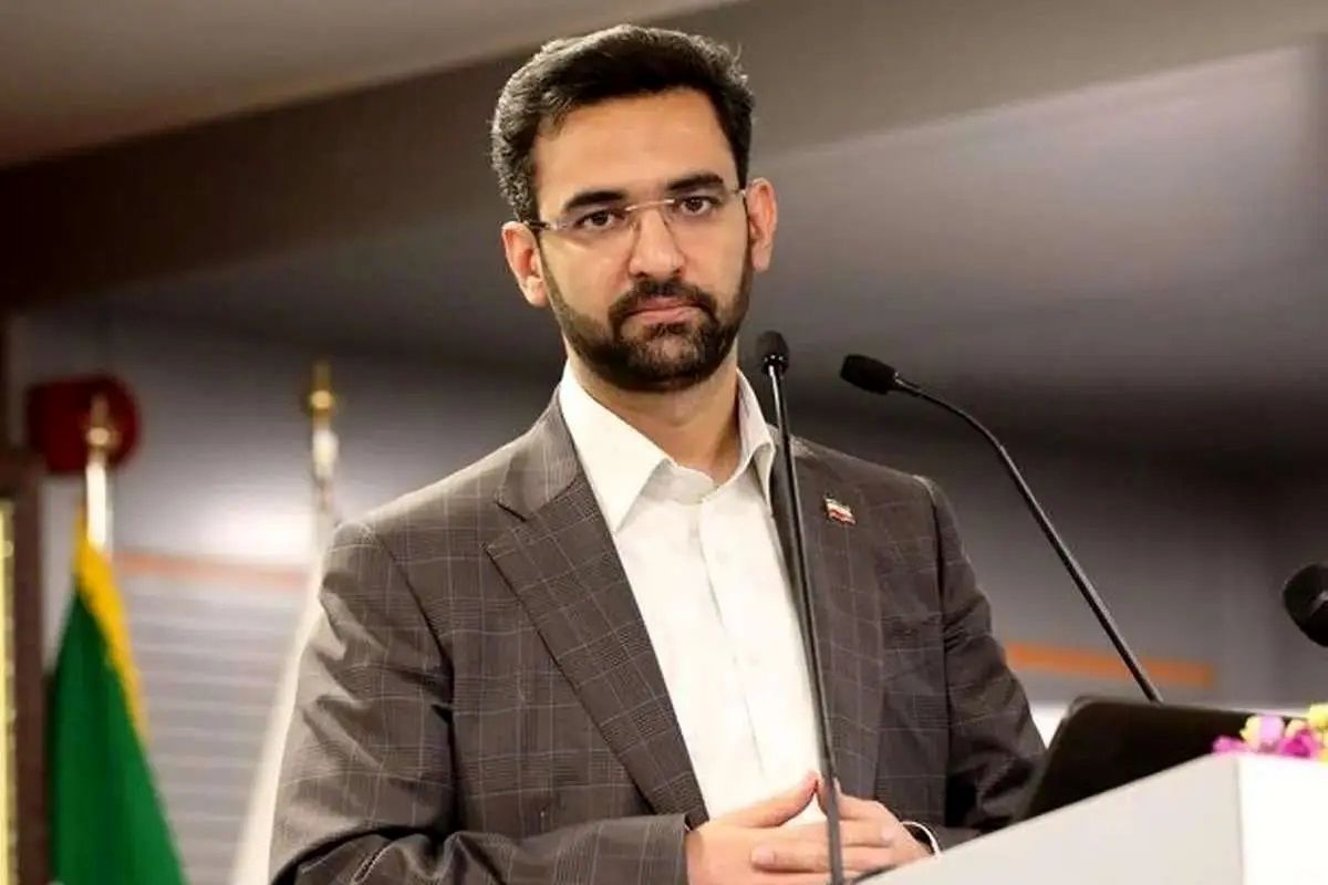   آذری‌جهرمی: حسابی عقبیم و ضمنا خوابیم! 