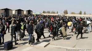 تصاویری از هجوم هزاران مهاجر افغانستانی به ایران