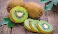۷ خاصیت شگفت‌انگیز کیوی که نمی‌دانستید