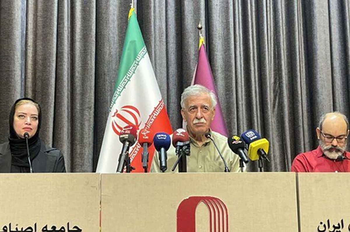 همایون اسعدیان: با چه سندی بازیگر زن جوان را بی‌حیثیت می‌کنید