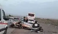 11 کشته در تصادف پژو با کامیون در فارس