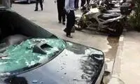 حمله زن عصبانی به ماشین همسرش به دلیل خیانت!