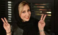 تیپ امروزی مرجانه گلچین در حیاط یک باغ زیبا 