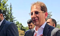 به چه دلیل برابر بابک زنجانی اینقدر کوتاه می‌آیید؟
