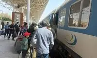 قطار زاهدان ـ تهران شبیه قطارهای بمبئی شد