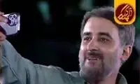 زمزمه «سلام فرمانده» مداح معروف همراه آیفون 13