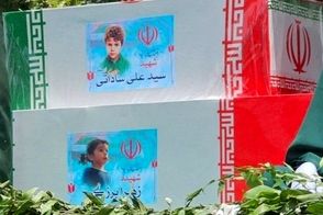 تابوتی که برای حمل آن یک نفر کافی بود