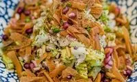 طرز تهیه سالاد شاورما؛ یک پیش‌غذای شیک و مجلسی