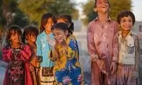 خوشحالی دیدنی بچه‌های بلوچ از رسیدن آب به روستا