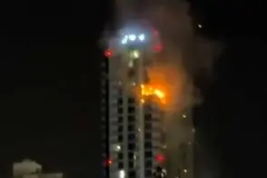 لحظۀ اصابت پهپاد به هتل محل اقامت آمریکایی‌ها 