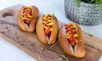 طرز تهیه هات داگ خانگی با طعم فست‌فودی