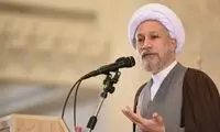امام جمعه شیراز: دو امام  در یک زمان جمع نمی‌شود