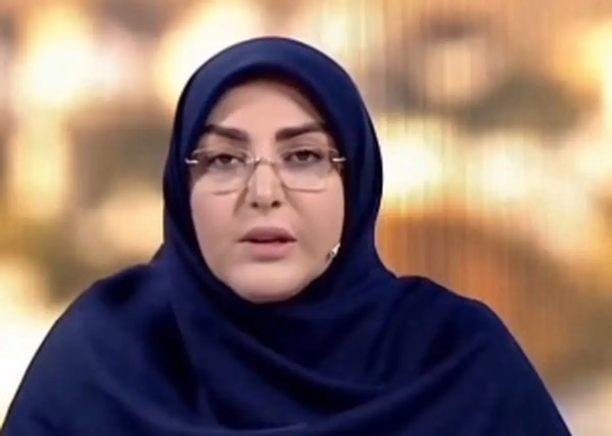 المیرا شریفی‌مقدم زن ذلیلیِ مکرون را به رخش کشید