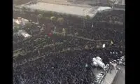 تصاویر هوایی از اقامه نماز بر پیکر رهبر شهید در جمکران
